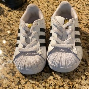 Adidas kids size 5